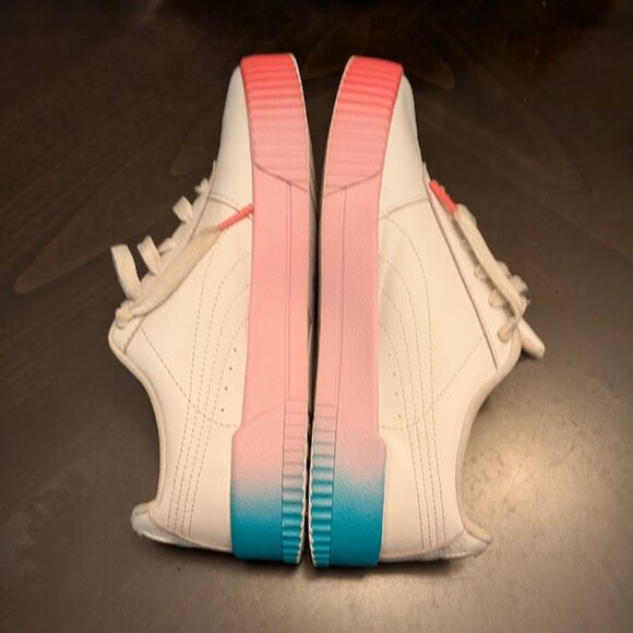 P10 PUMA Carina 2.0 Leather Sneakers - Picture 3 of 10